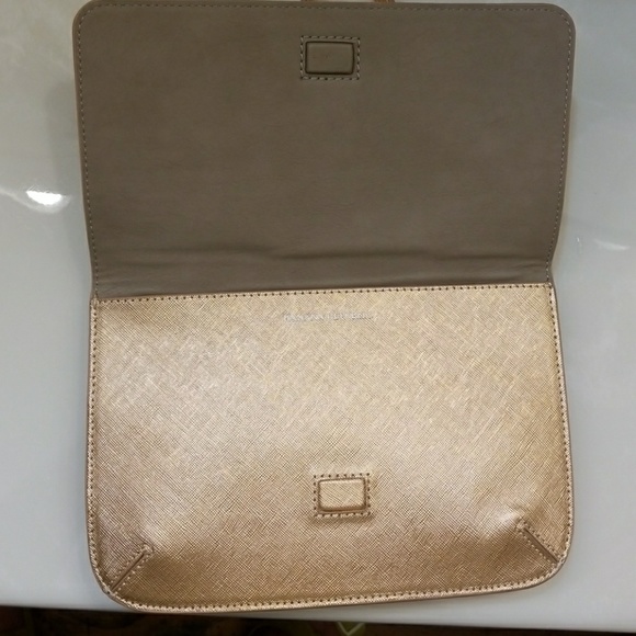 Banana republic crossbody - Picture 2 of 8