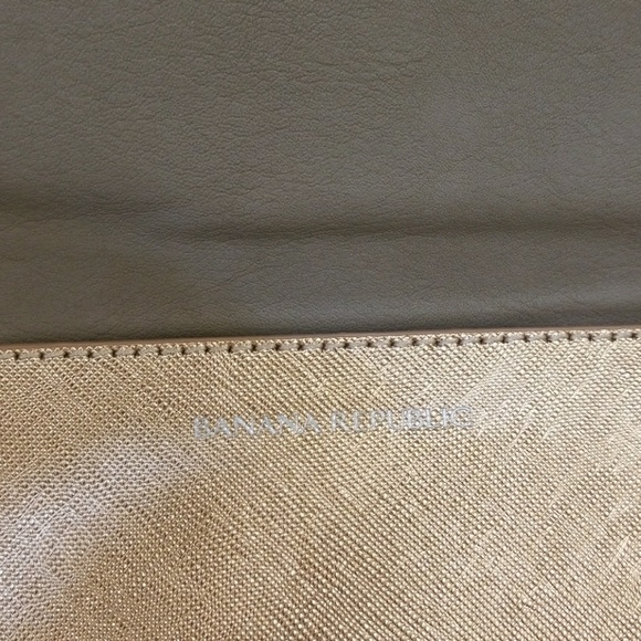 Banana republic crossbody - Picture 3 of 8