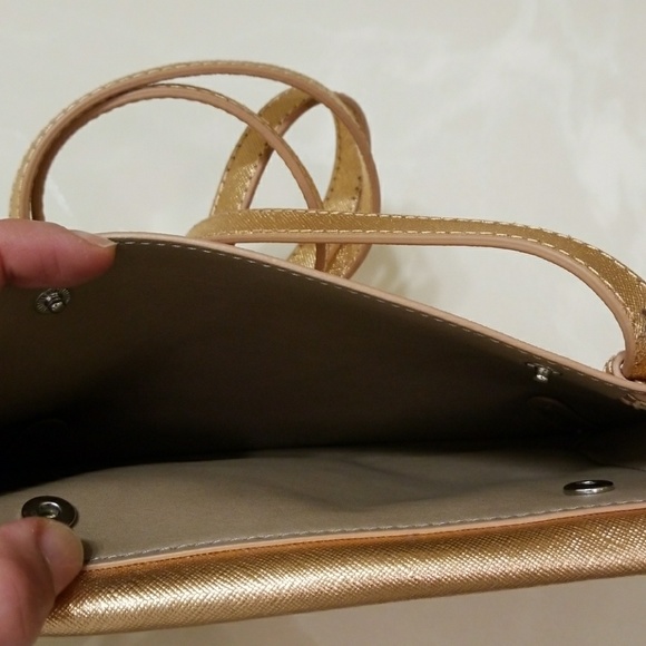 Banana republic crossbody - Picture 6 of 8