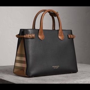 Medium size Burberry Bag