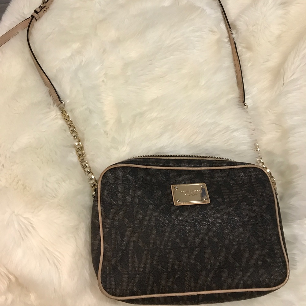 Michael Kors Jet Set Crossbody