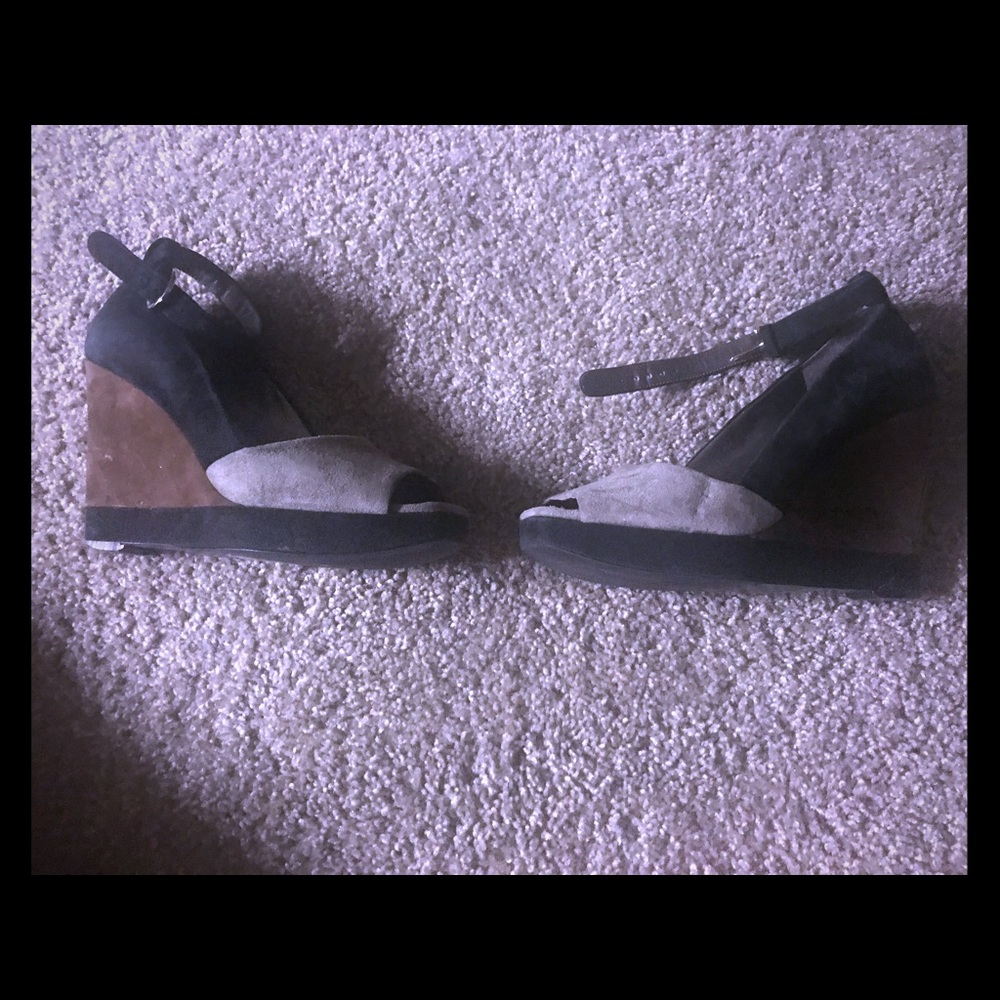 Nine West peep toe wedge