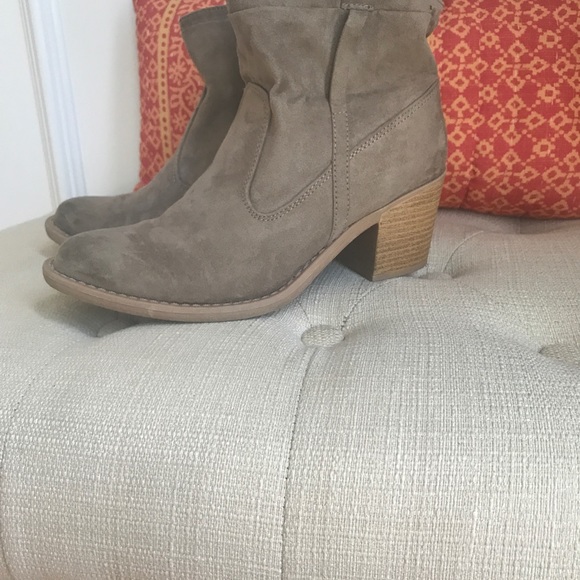 Faux Suede Distressed Ankle Booties - Picture 2 of 4
