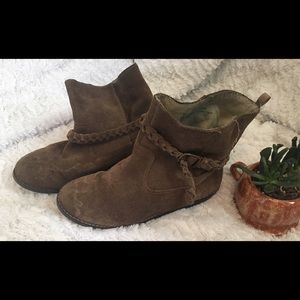 Gap Suede Boots Euro 35 US 5