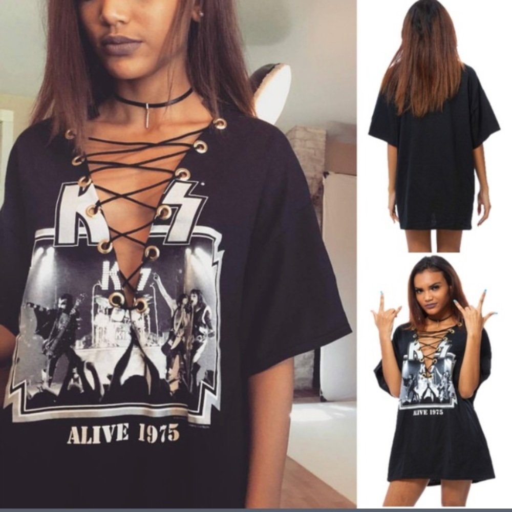 Lace up oversized band shirt!