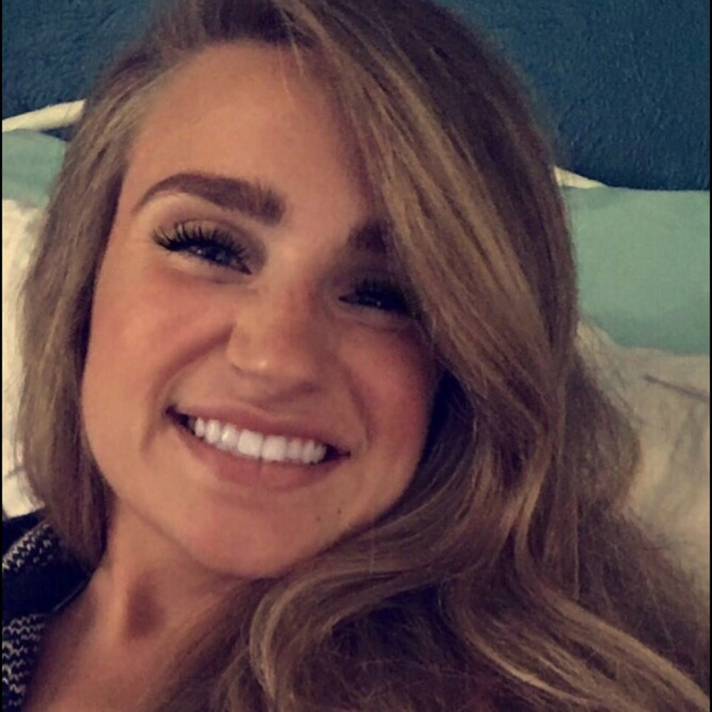 Meet your Posher, Hannah