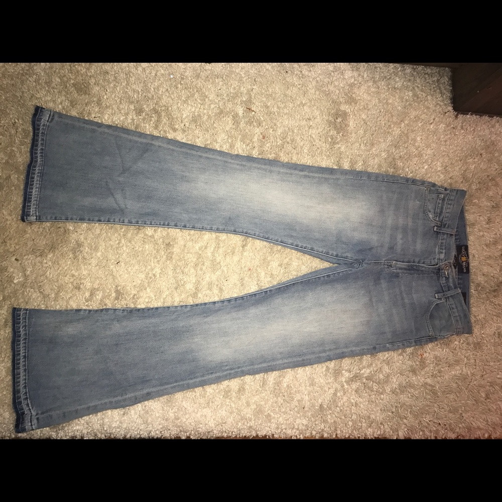 Lucky Brand Olivia flare jeans