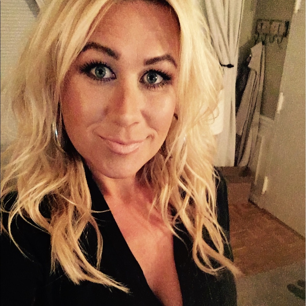 Meet your Posher, Lauren