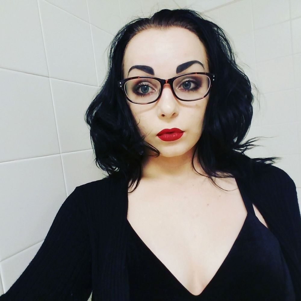Meet your Posher, Gwendolyn
