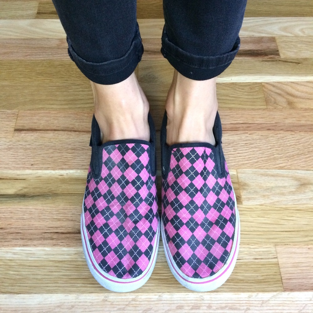 Airwalk slip-ons