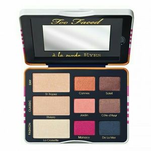 Too Faced A La Mode Eyeshadow Palette - sold out