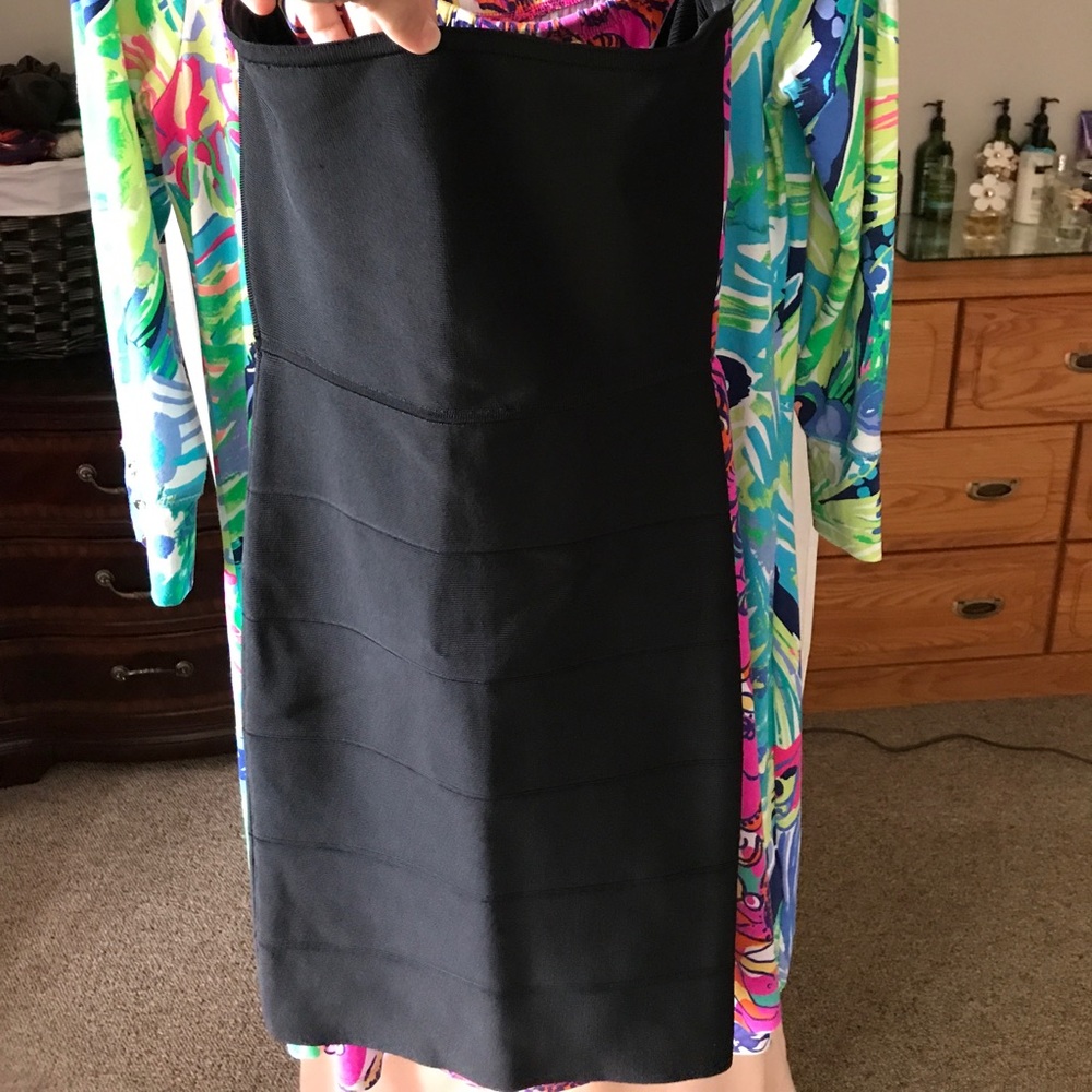 ☃️WINTE SALE☃️ BCBG Maxazria bandage dress