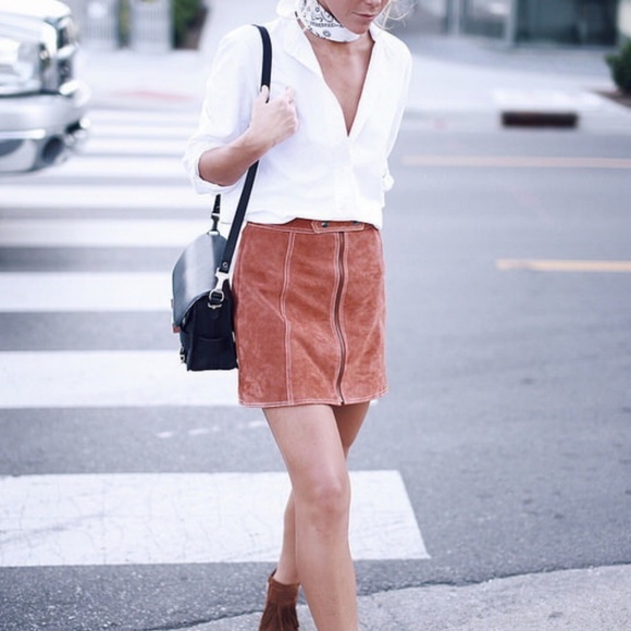 White bandana - Picture 2 of 2