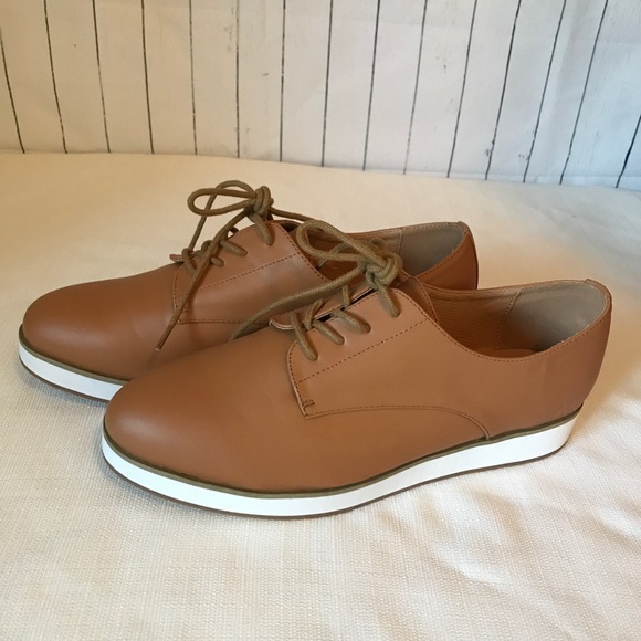 Matt & Nat Shoes - Matt & Nat Flatform Shoes in Tan women's size 9