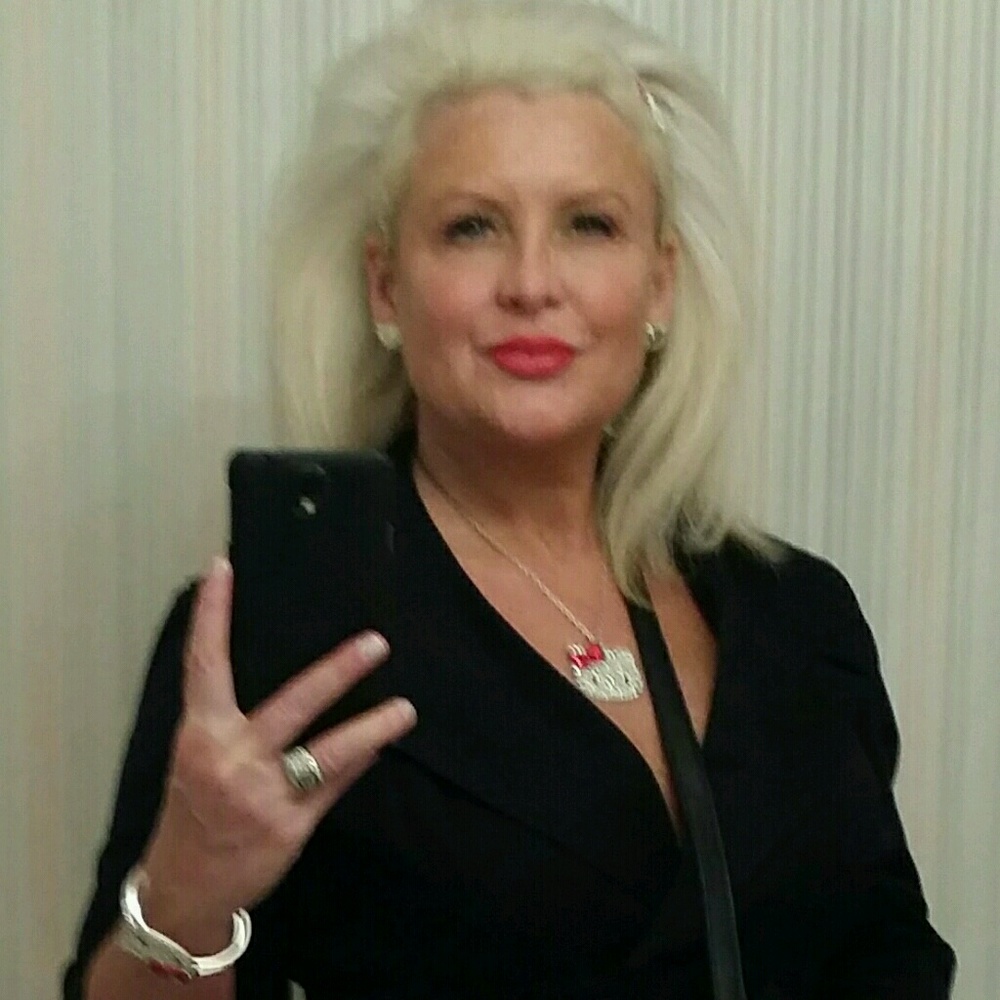 Meet your Posher, Cindy
