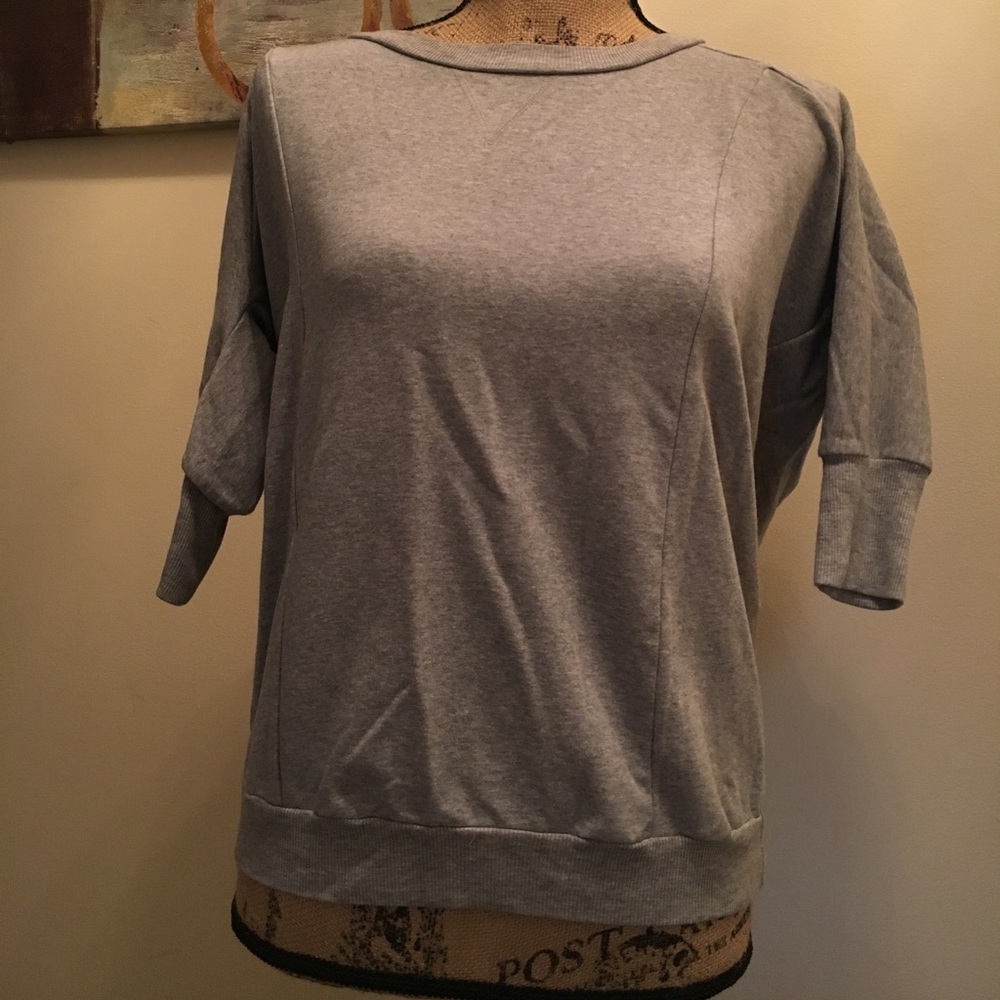 Anthropologie Splendid sweater size S. EUC