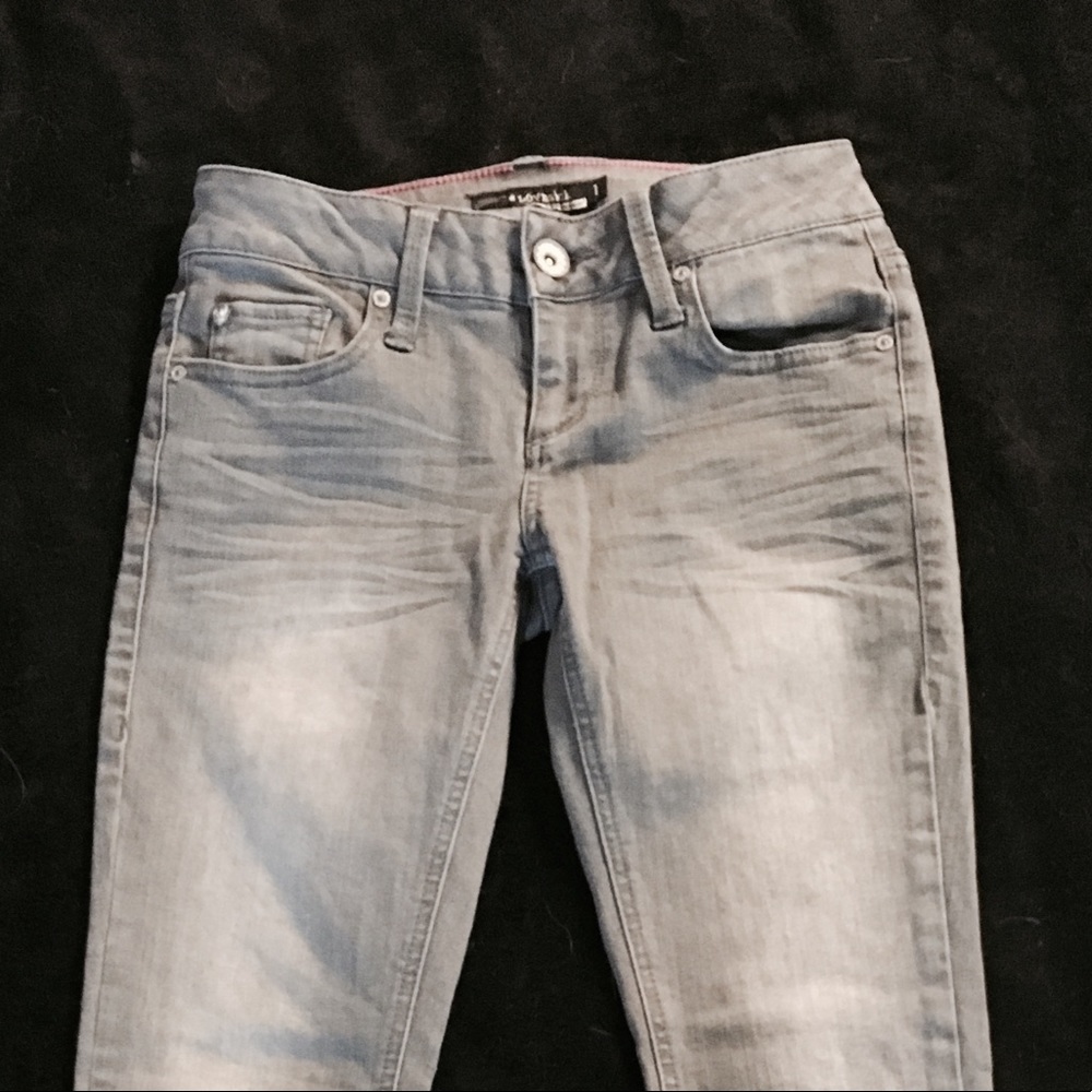 Grey skinny jeans