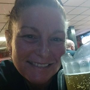 Meet your Posher, Leigh