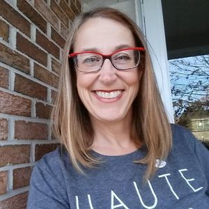 Meet your Posher, Julie