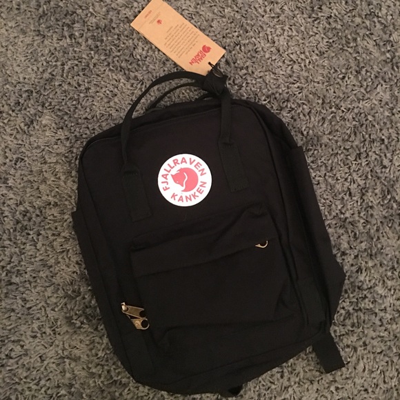 fjallraven kanken medium backpack black