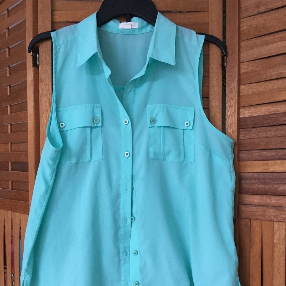 Sleeveless Top