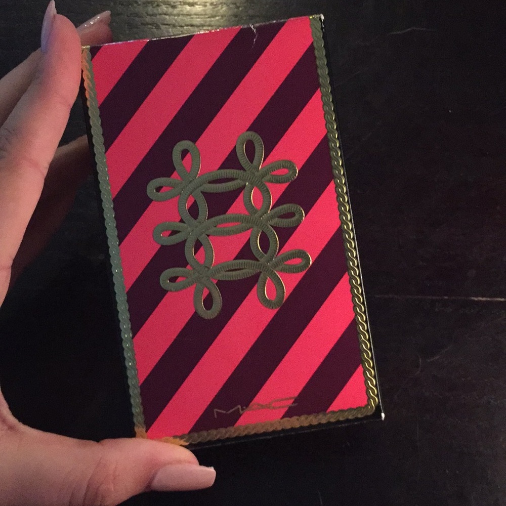 NWT MAC Nutcracker Sweet essential brush kit