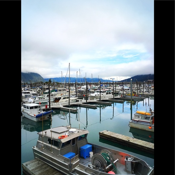 ✨✨Welcome to my Closet!✨✨ - Picture 4 of 5