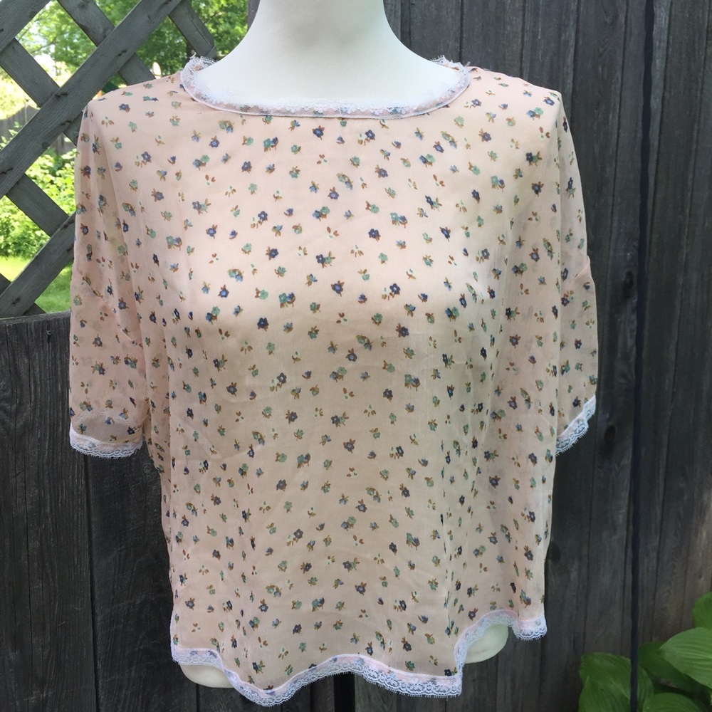 Boho top - Picture 2 of 4