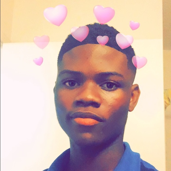 Meet your Posher, Ayo - Picture 1 of 1