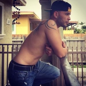 Meet your Posher, Luis