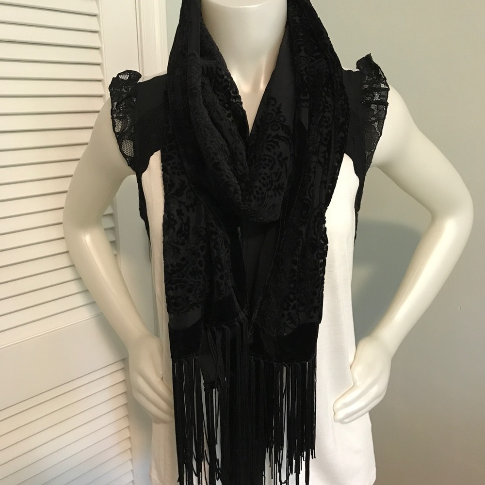 NWT Black Scarf
