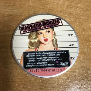 Mary-Lou Manizer