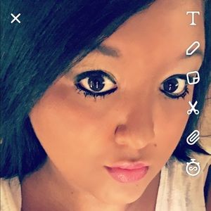 Meet your Posher, Cassandra