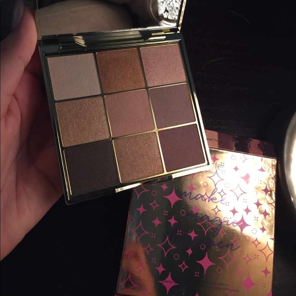 NWT Tarte Make Magic Happen Palette