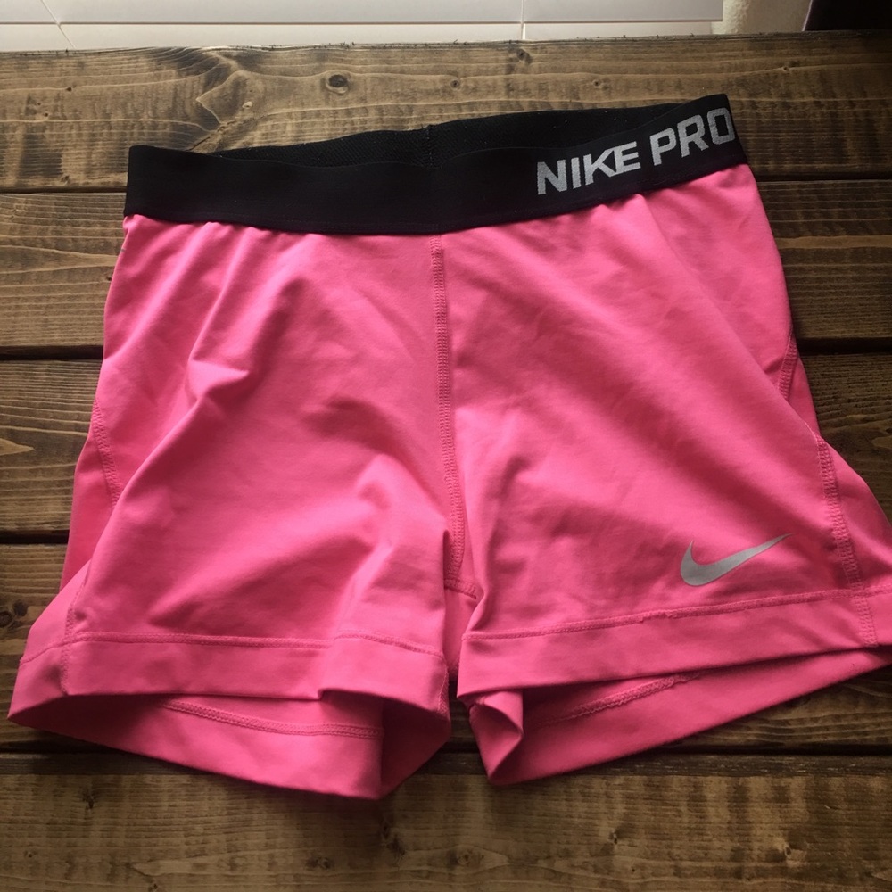 Nike pro