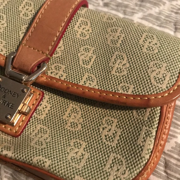 Dooney and Bourke Wristlet - Picture 2 of 4