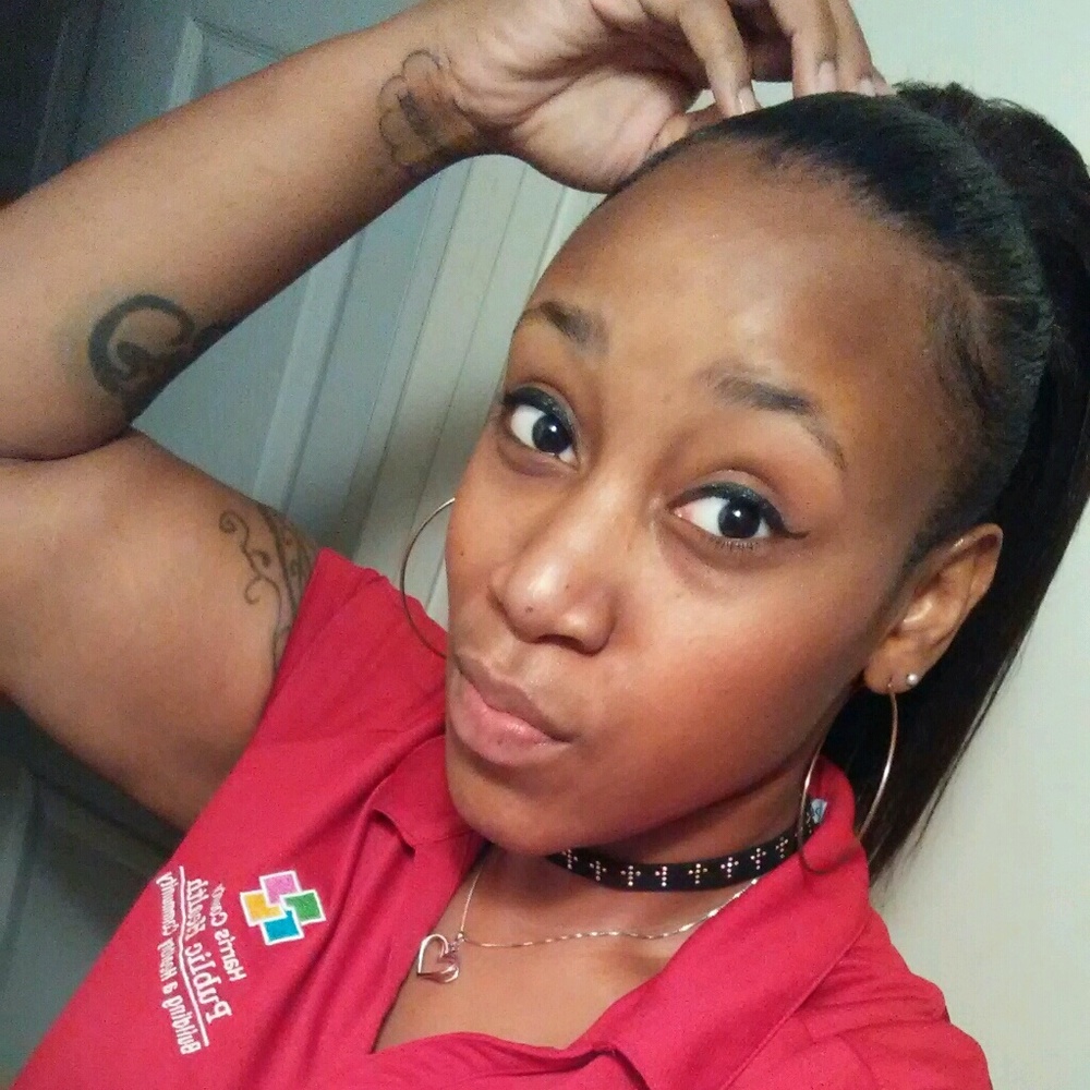 Meet your Posher, Jelissa