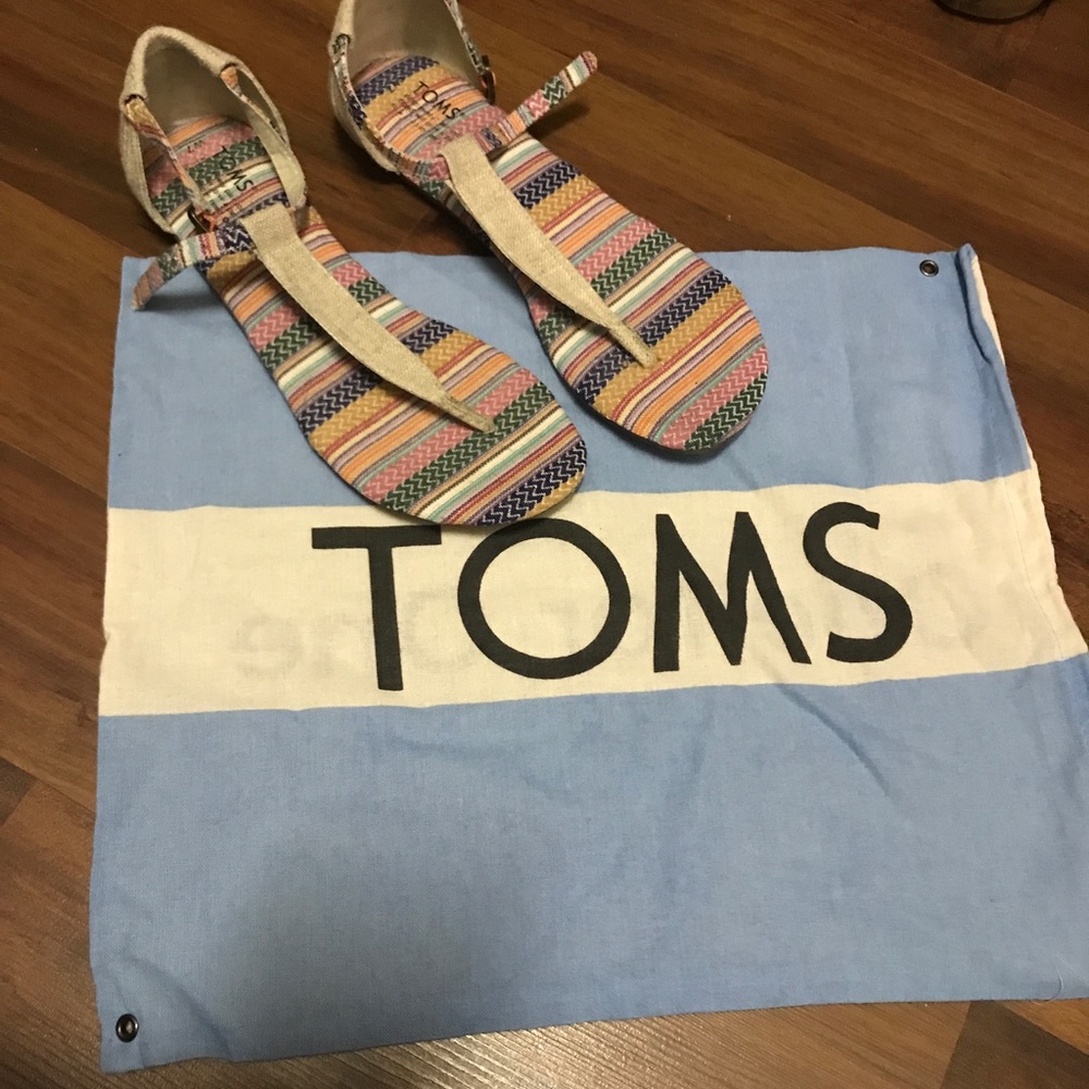 Toms sandals