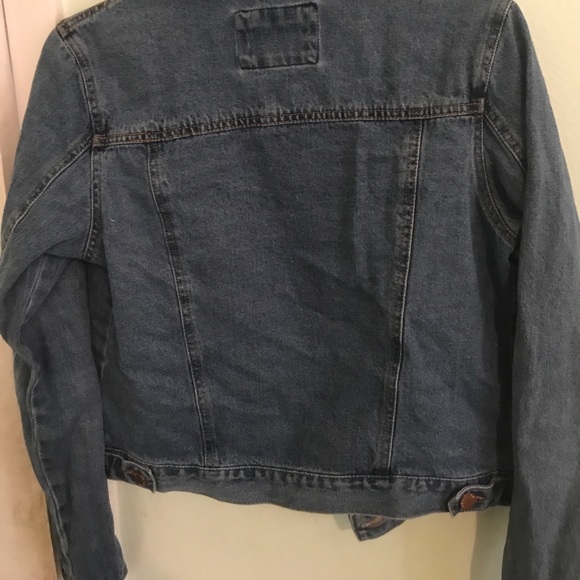 Plain Jean Jacket, slightly cropped - Picture 3 of 4