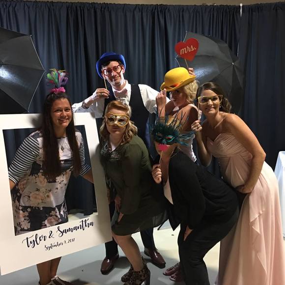 Meet your Posher, Abbey - Picture 1 of 1