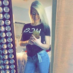 Meet your Posher, Alicia