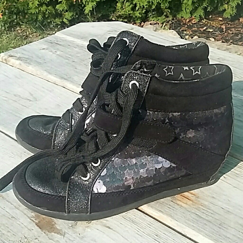 Girls Justice heeled sneakers size 4
