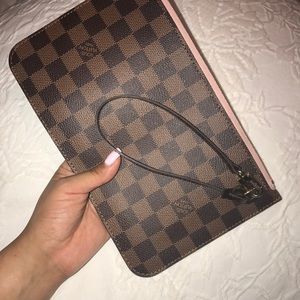 Authentic Louis Vuitton Pouchette
