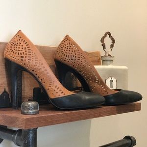 BCBGGeneration Navy and Tan Heels