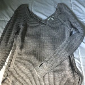 Long V neck sweater