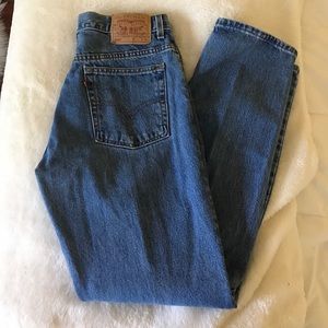 VINTAGE LEVIS - High Waisted