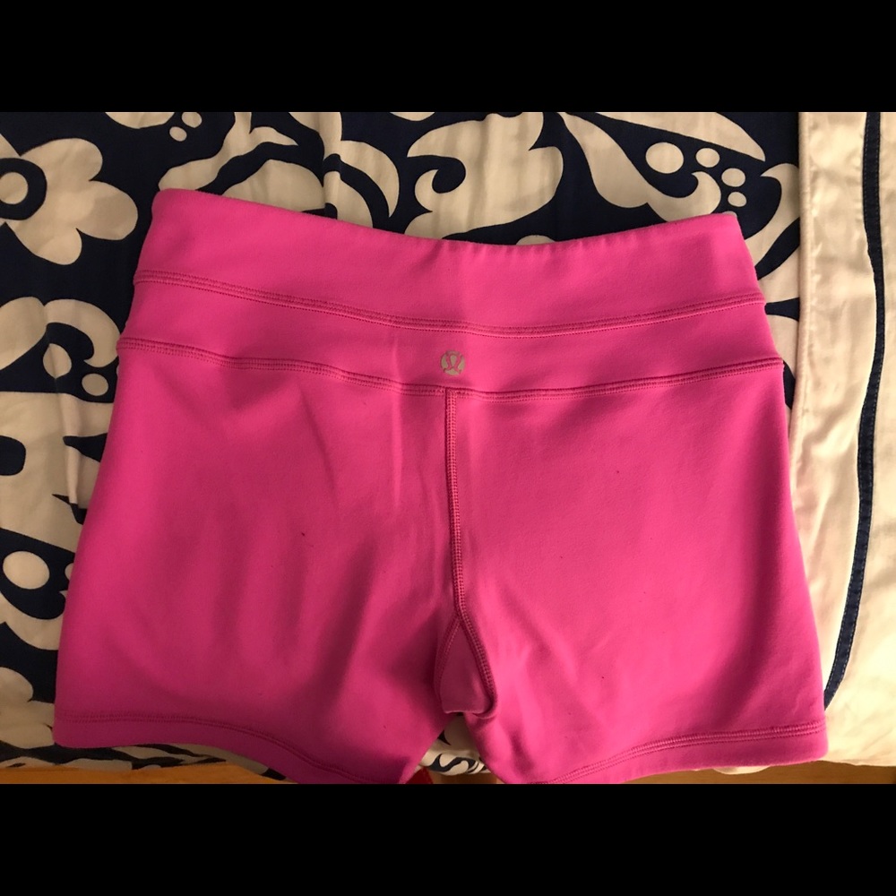 Lululemon Size 4 shorts