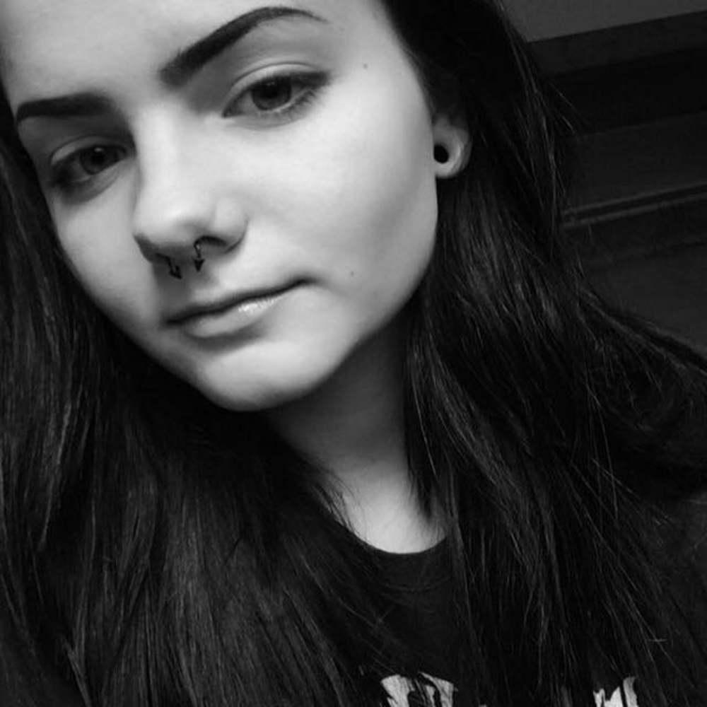 Meet your Posher, Abigail