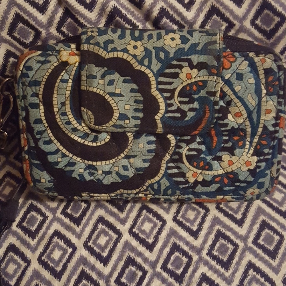 Vera bradley wristlet