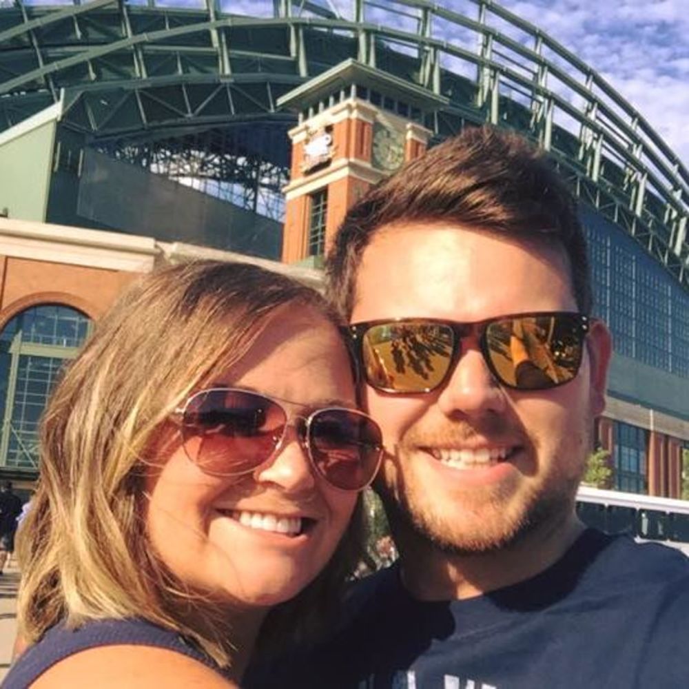 Meet your Posher, Carly